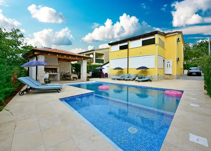 Apartment Maja For Max 5 Persons With Pool Porec Gulici, Pet Friendly