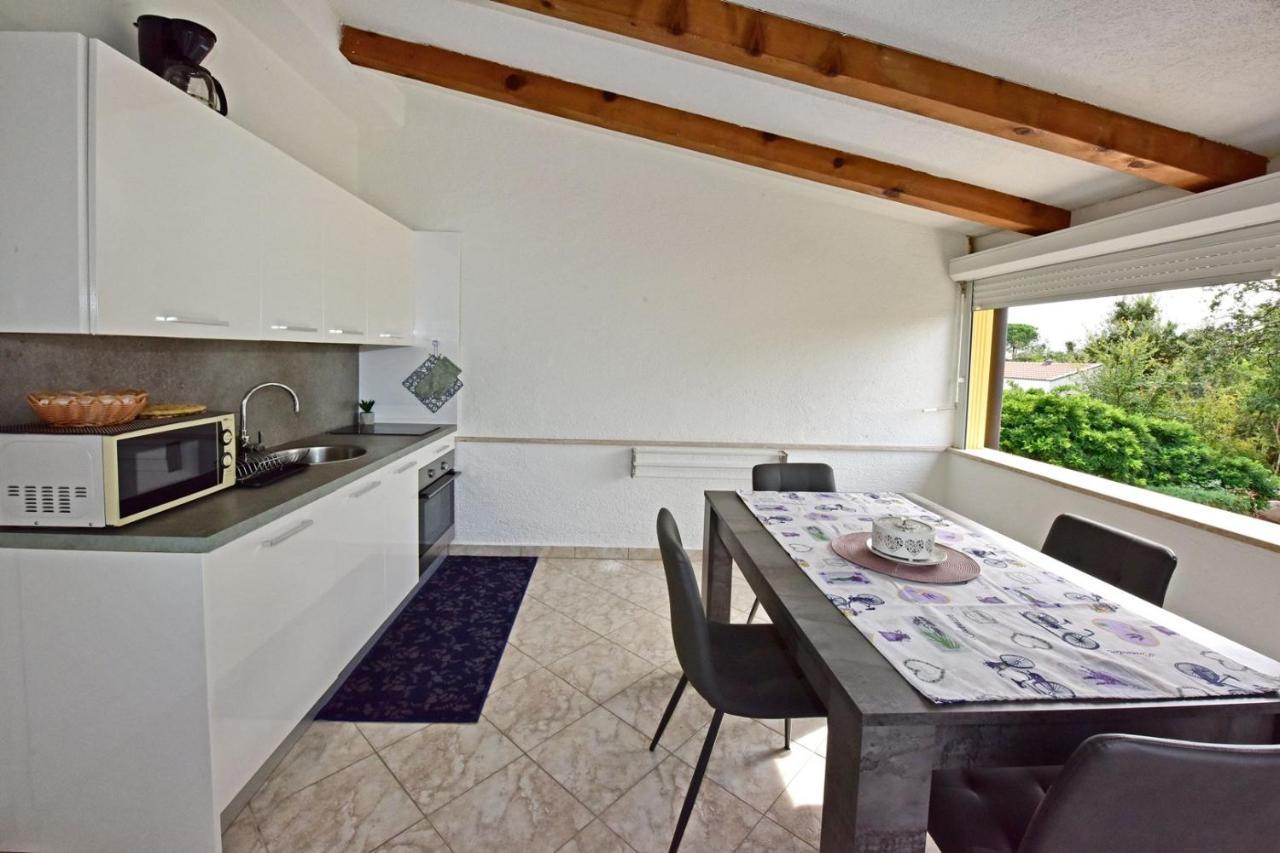 Maja For Max 5 Persons With Pool Gulici, Pet Friendly *