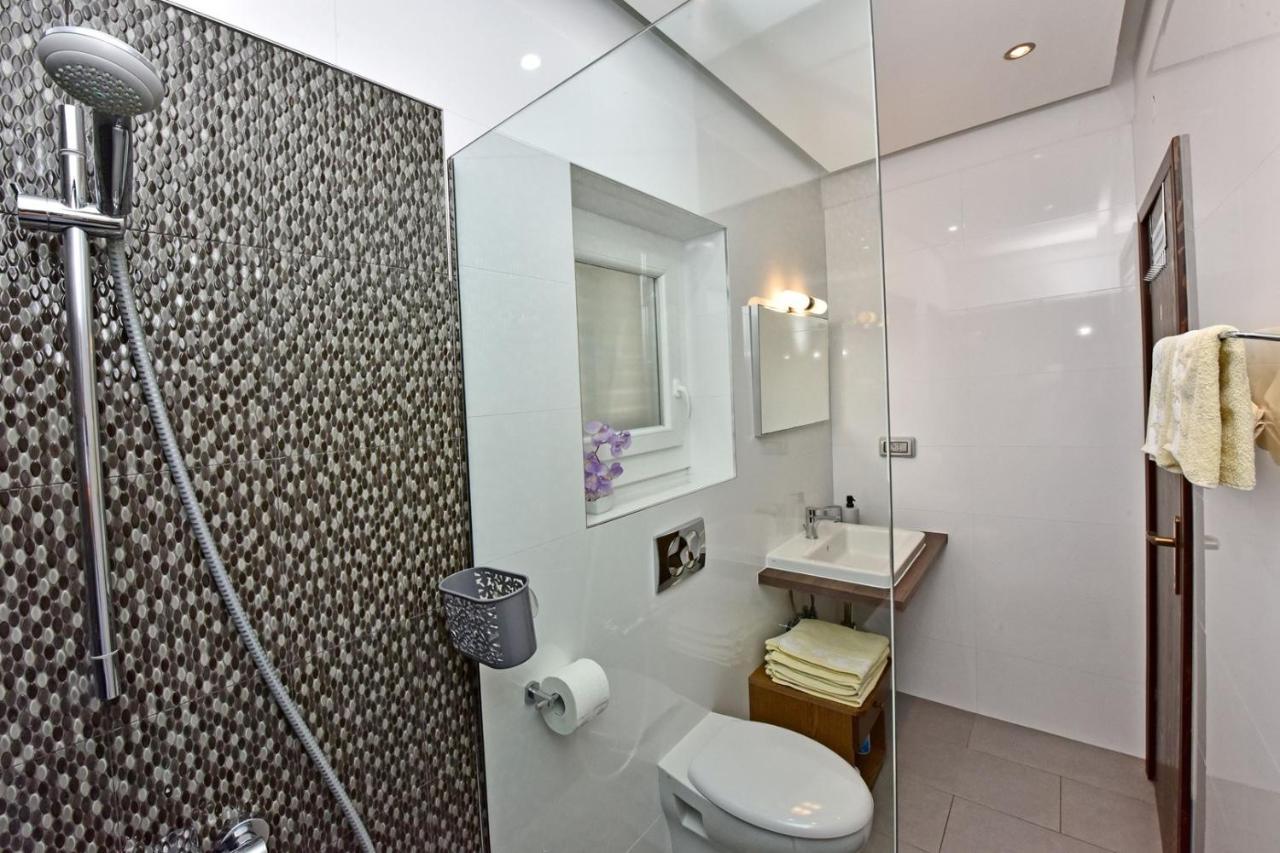 Maja For Max 5 Persons With Pool Gulici, Pet Friendly *