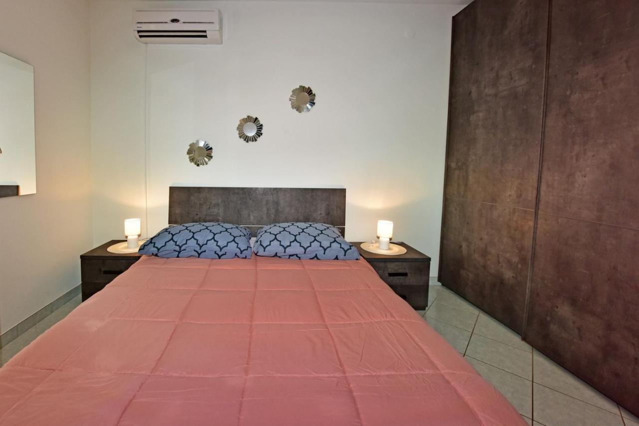 Maja For Max 5 Persons With Pool Gulici, Pet Friendly * Porec